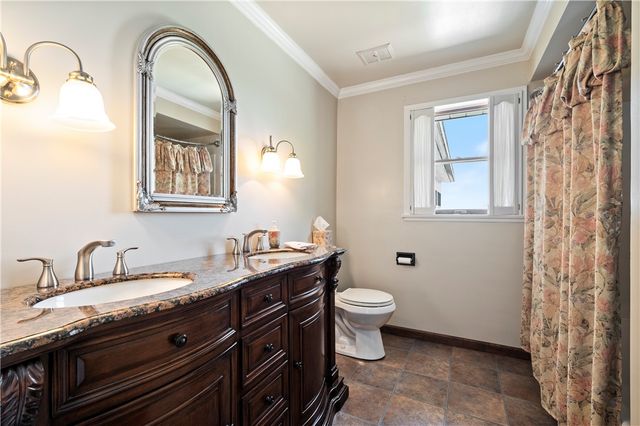 1241 Highland Rd, Carroll Twp, PA 15063