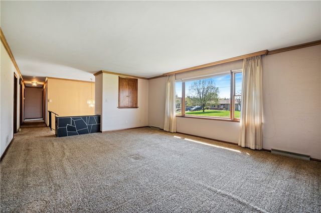 1241 Highland Rd, Carroll Twp, PA 15063