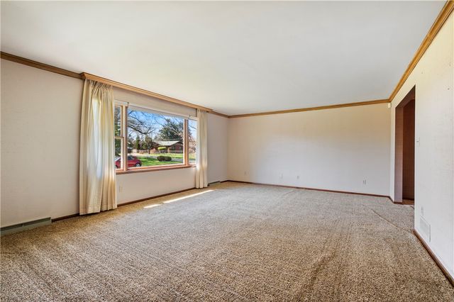 1241 Highland Rd, Carroll Twp, PA 15063