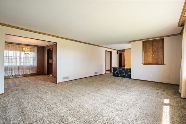 1241 Highland Rd, Carroll Twp, PA 15063