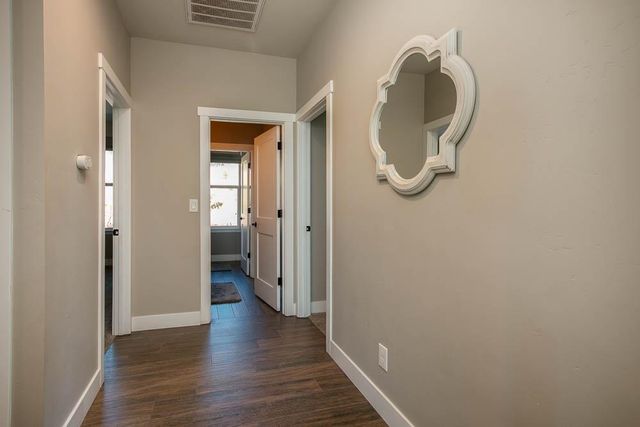 1072 Champagne Ln, Placerville, CA 95667