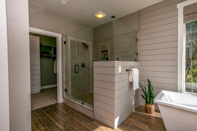 1072 Champagne Ln, Placerville, CA 95667