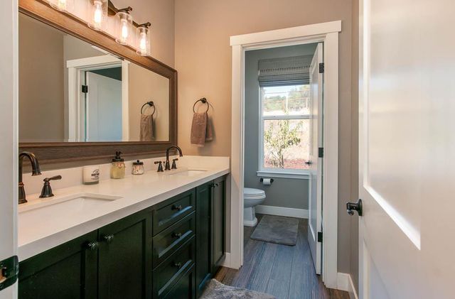 1072 Champagne Ln, Placerville, CA 95667