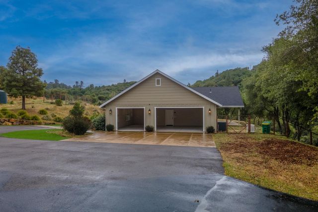 1072 Champagne Ln, Placerville, CA 95667