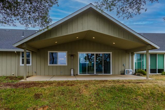 1072 Champagne Ln, Placerville, CA 95667