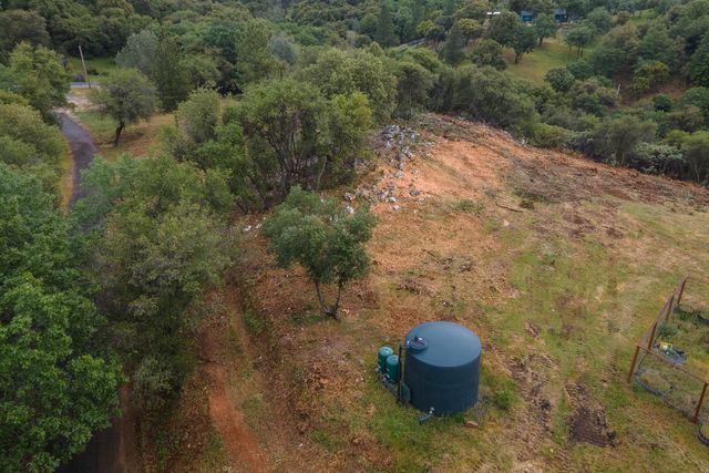 1072 Champagne Ln, Placerville, CA 95667