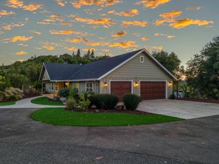 1072 Champagne Ln, Placerville, CA 95667