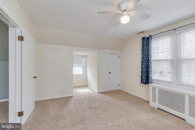 236 E WILLIAMS AVE, Barrington, NJ 08007