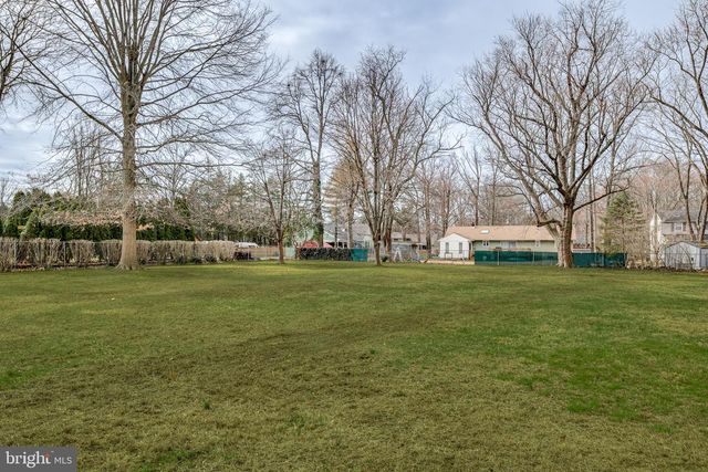 236 E WILLIAMS AVE, Barrington, NJ 08007