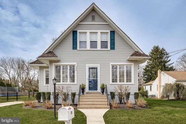236 E WILLIAMS AVE, Barrington, NJ 08007