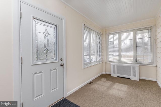 236 E WILLIAMS AVE, Barrington, NJ 08007