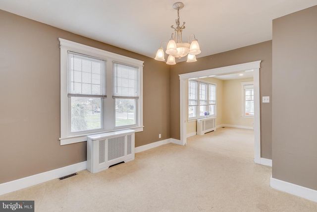 236 E WILLIAMS AVE, Barrington, NJ 08007