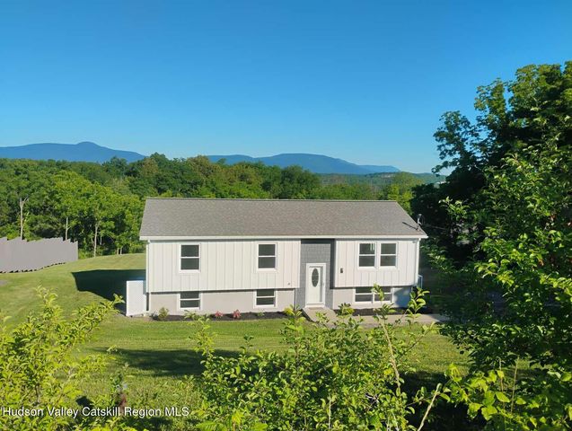 1316 Woods Road, Germantown, NY 12526