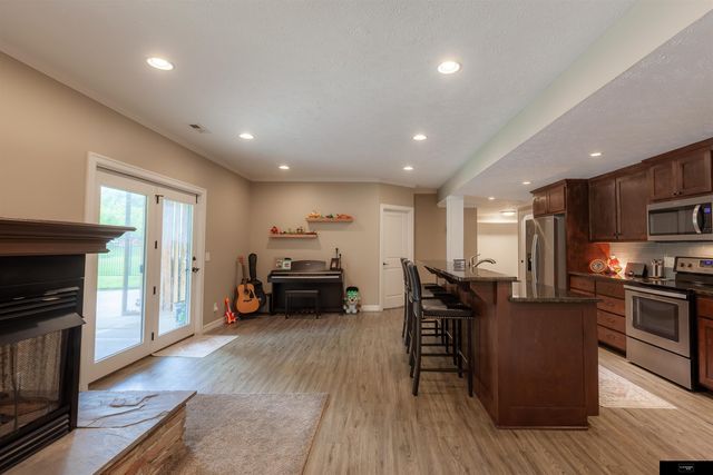 7411 S 101st Avenue, La Vista, NE 68128