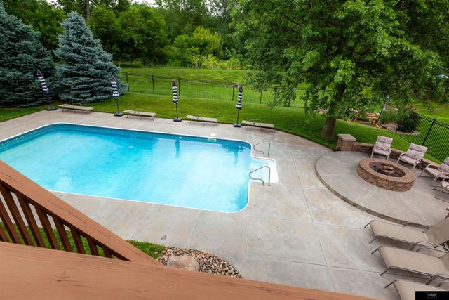 7411 S 101st Avenue, La Vista, NE 68128