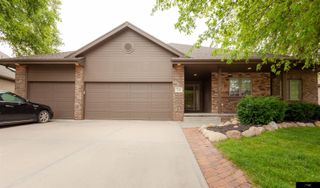 7411 S 101st Avenue, La Vista, NE 68128