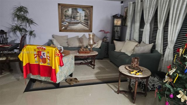 4105 NW 78th Way, Coral Springs, FL 33065