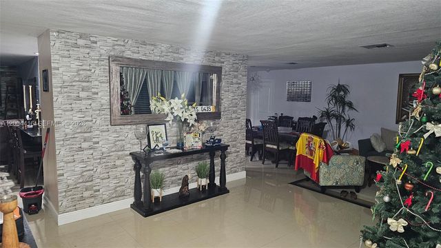 4105 NW 78th Way, Coral Springs, FL 33065