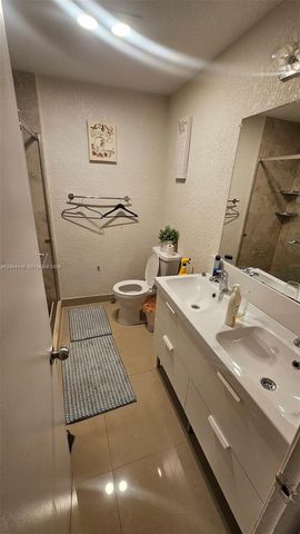 4105 NW 78th Way, Coral Springs, FL 33065