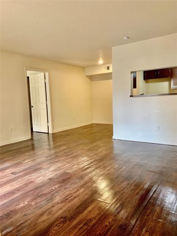 8100 Creekbend Drive 157, Houston, TX 77071