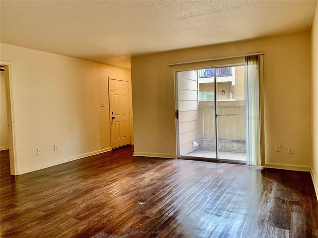 8100 Creekbend Drive 157, Houston, TX 77071