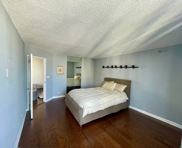 10 E Ontario Street 4907, Chicago, IL 60611