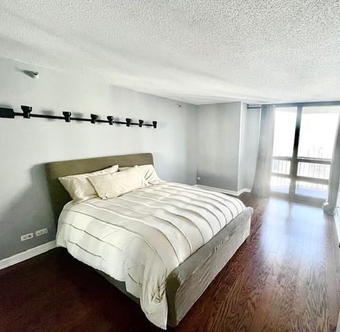 10 E Ontario Street 4907, Chicago, IL 60611