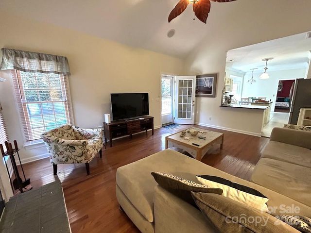 6709 Fairhope Court, Charlotte, NC 28277