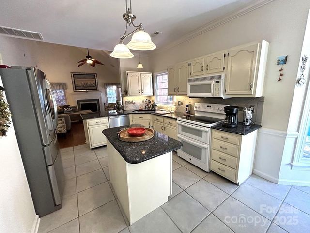 6709 Fairhope Court, Charlotte, NC 28277