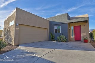 7559 E Chalkboard Court, Tucson, AZ 85715