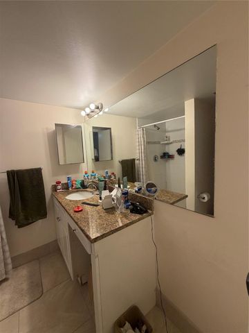 7173 Orange Drive 110B, Davie, FL 33314