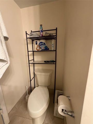 7173 Orange Drive 110B, Davie, FL 33314