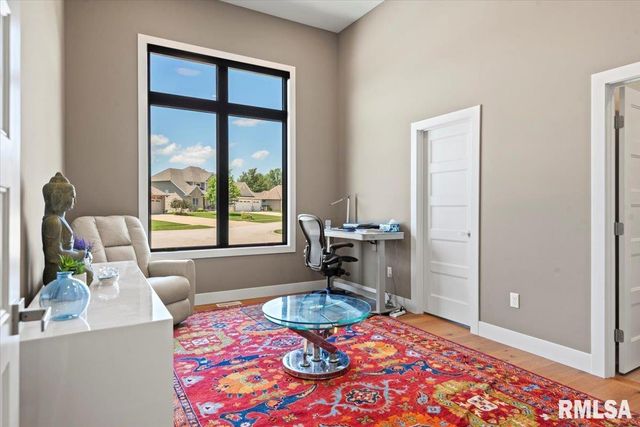 2004 Grants Pond, Chatham, IL 62629