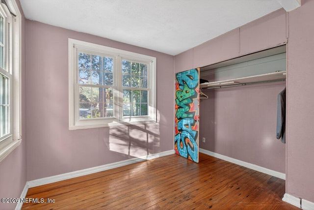 1636 LOWER 4TH Avenue N, Jacksonville Beach, FL 32250