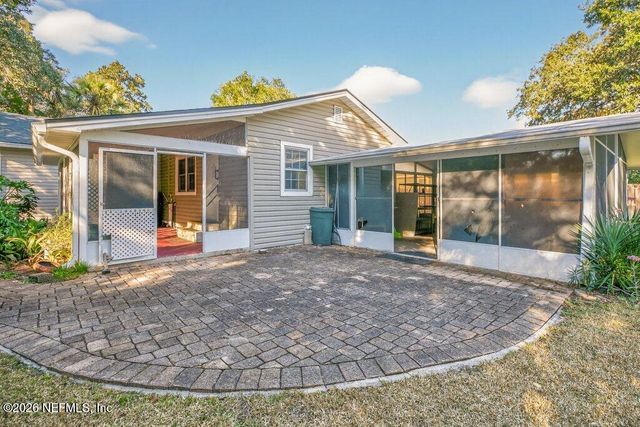 1636 LOWER 4TH Avenue N, Jacksonville Beach, FL 32250