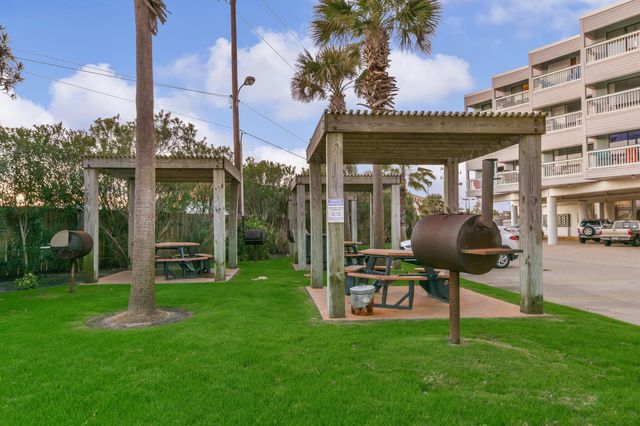 6102 Seawall Boulevard 208, Galveston, TX 77551