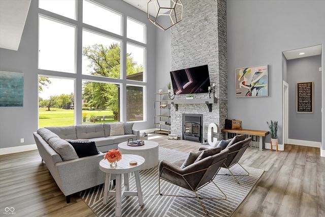 3081 Golfview Drive, Greenwood, IN 46143