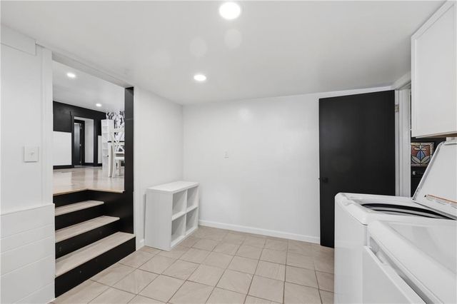 405 SW 16th Street, Blue Springs, MO 64015