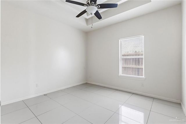 905 E Myrtle Beach Avenue, Mcallen, TX 78503