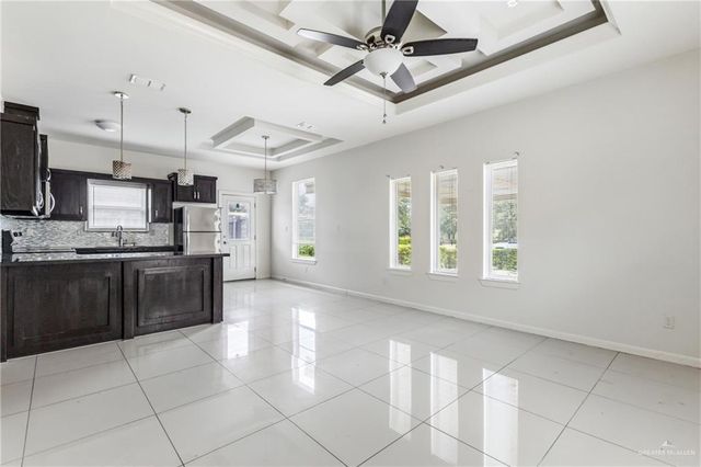 905 E Myrtle Beach Avenue, Mcallen, TX 78503