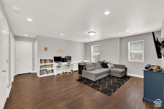 94 E BROXBURN WAY, Tooele, UT 84074