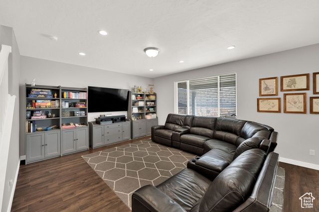 94 E BROXBURN WAY, Tooele, UT 84074