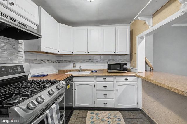 7830 OLD YORK RD, Elkins Park, PA 19027