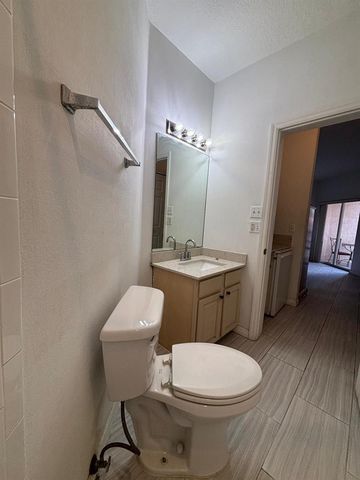 9989 Perfect Drive 100, Port St. Lucie, FL 34986