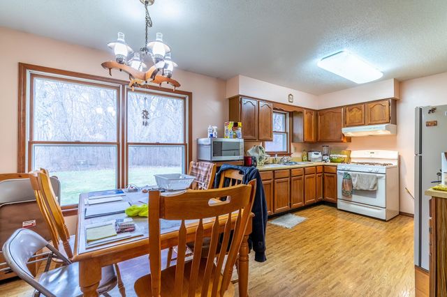 305 N Meadow Lane, Kendallville, IN 46755