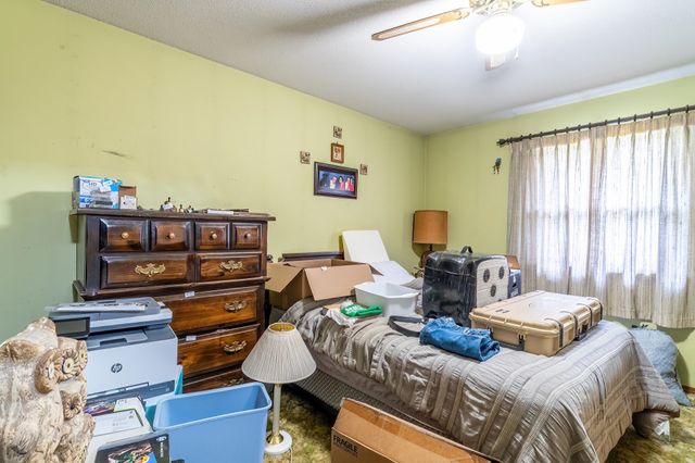 305 N Meadow Lane, Kendallville, IN 46755