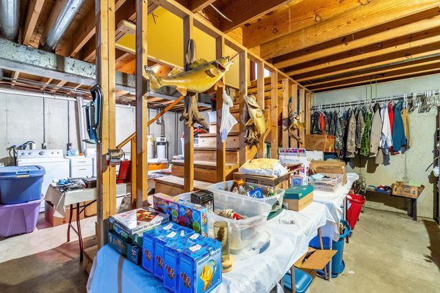 305 N Meadow Lane, Kendallville, IN 46755