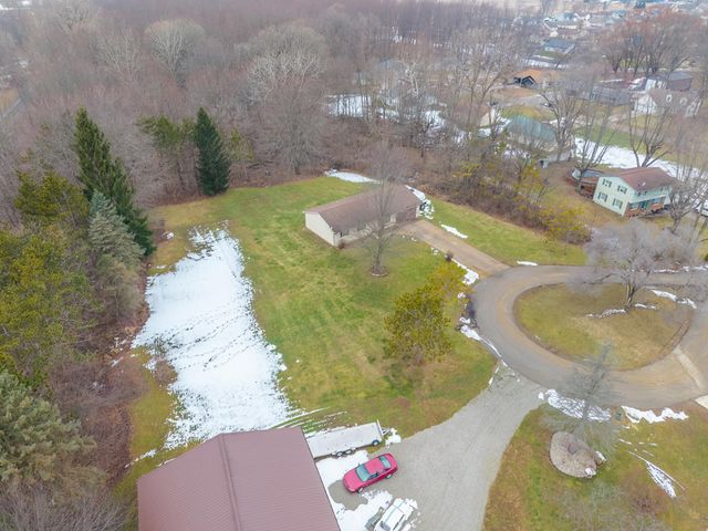 305 N Meadow Lane, Kendallville, IN 46755