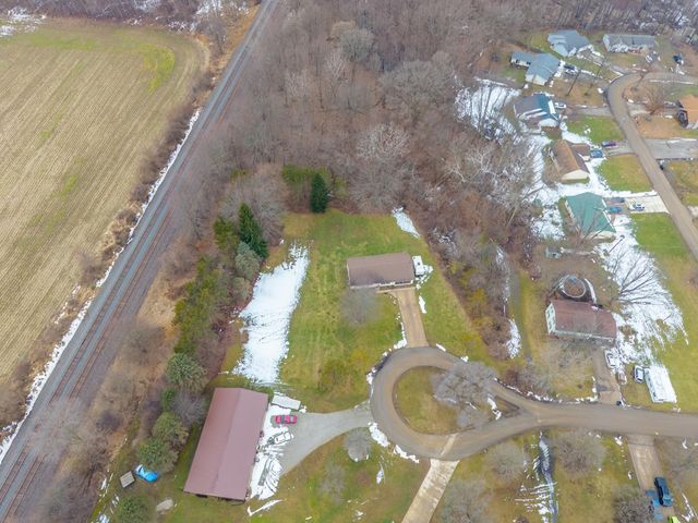 305 N Meadow Lane, Kendallville, IN 46755