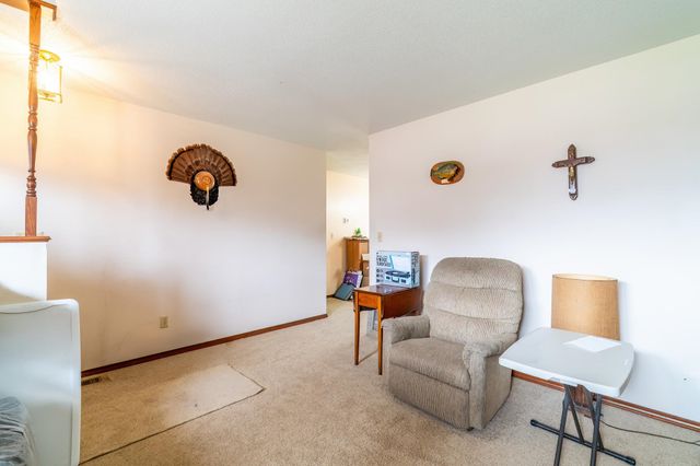 305 N Meadow Lane, Kendallville, IN 46755